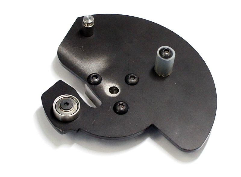 Scan 66 Tür-Schließmechanismus am Ofenkorpus