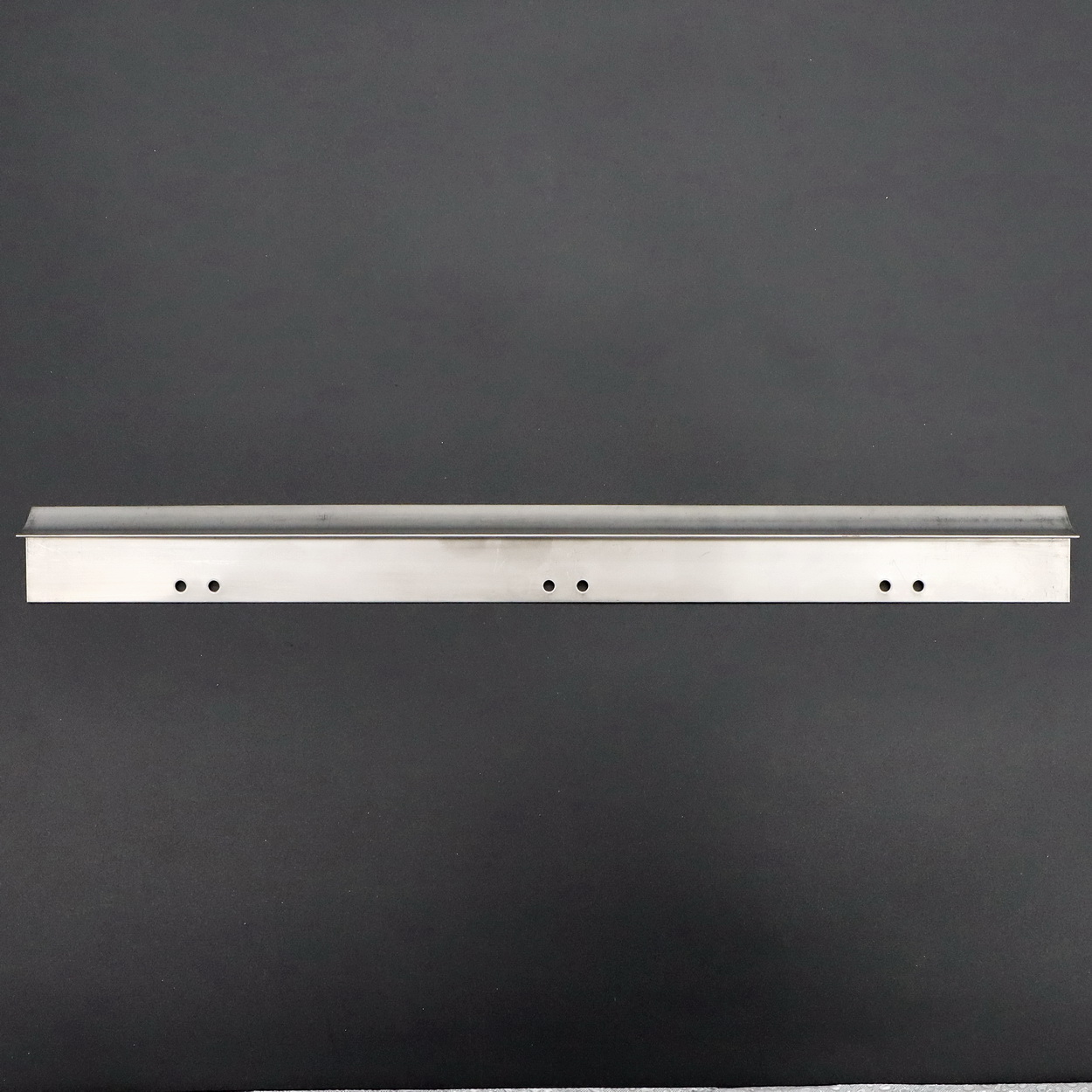 Metallstange, Aluminiumleiste, Schiene mit Löchern, Montagerail, Lochmuster