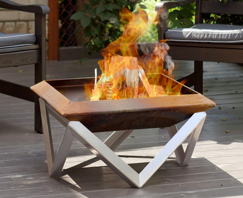 Feuerschale Gerra 63 x 63 cm aus Rohstahl