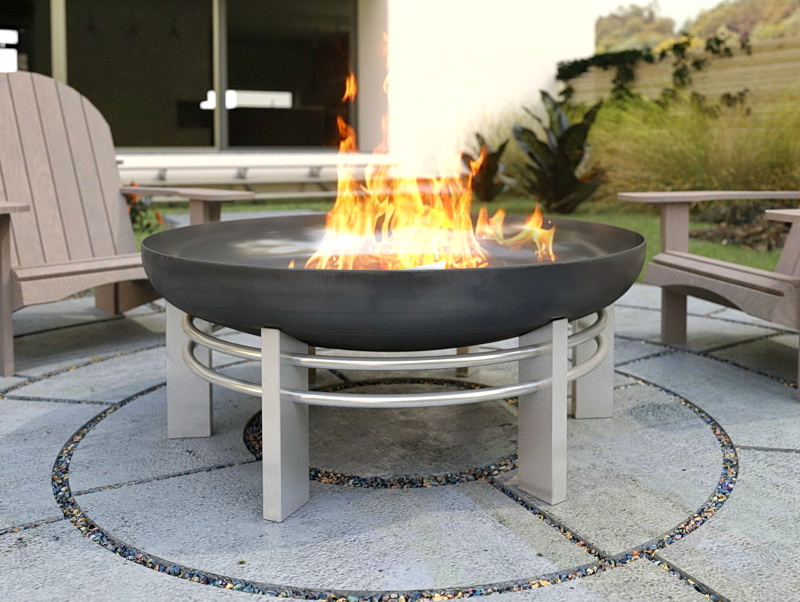 Feuerstelle Oya ø 79 x 32 cm aus Edelstahl mit Feuer