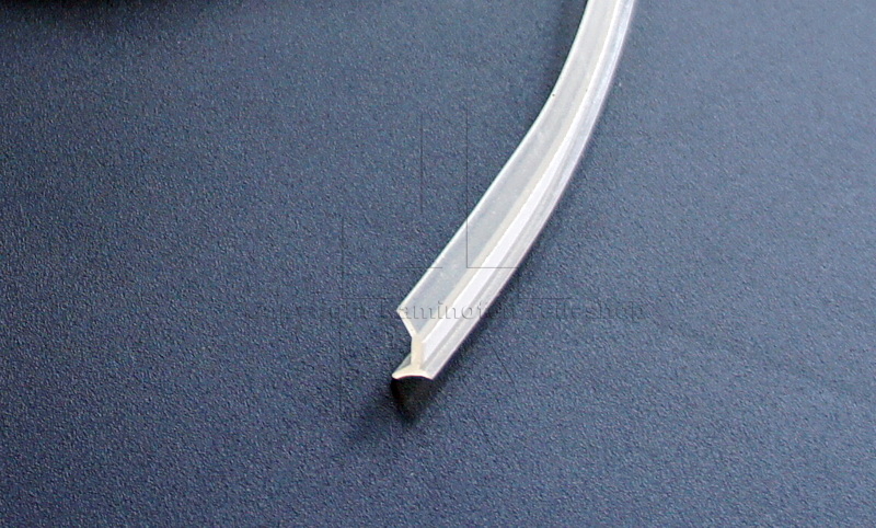 Dichtprofil für Funkenschutzplatte aus Glas